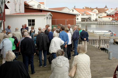 Utanför Klädesholmens Sillmuséum Foto M B